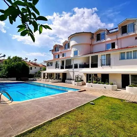 Pleasant Apartment With Shared Pool Surrounded By Nature In Oludeniz, Fethiye