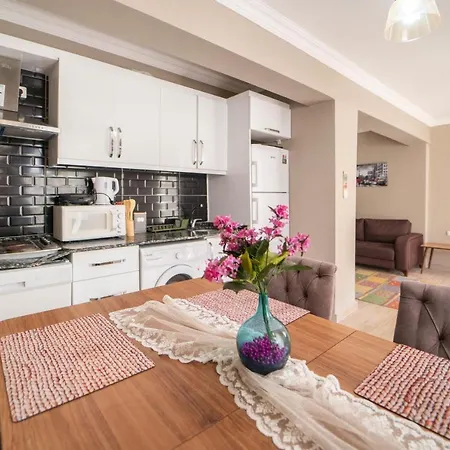 Pleasant Apartment With Shared Pool Surrounded By Nature In Oludeniz, Fethiye Ovacık